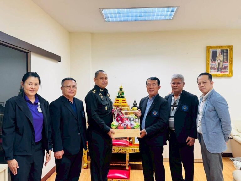 ร่วมแสดงความยินดีกับพลโทพีรพัฒน์ จันทร์งาม